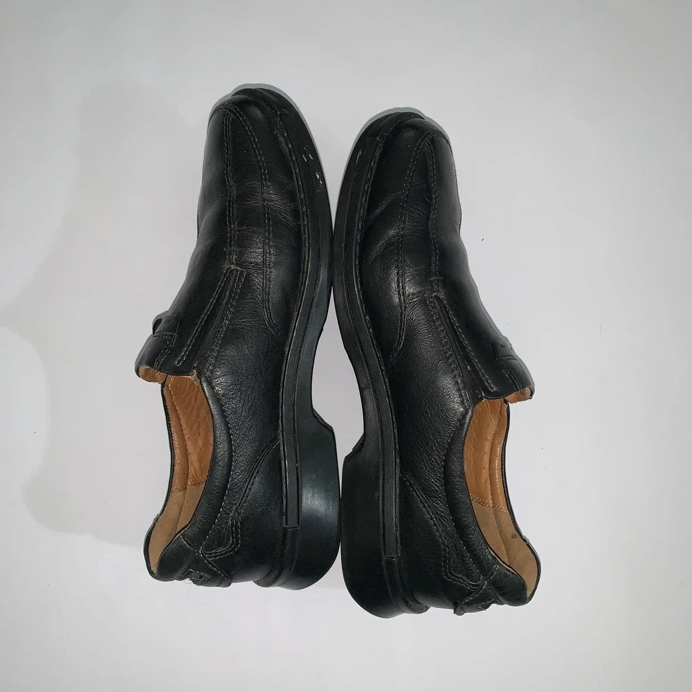 ECCO Shoes Mens Size 8.5 Black Leather Slip On Loafers Casual Comfort Walking